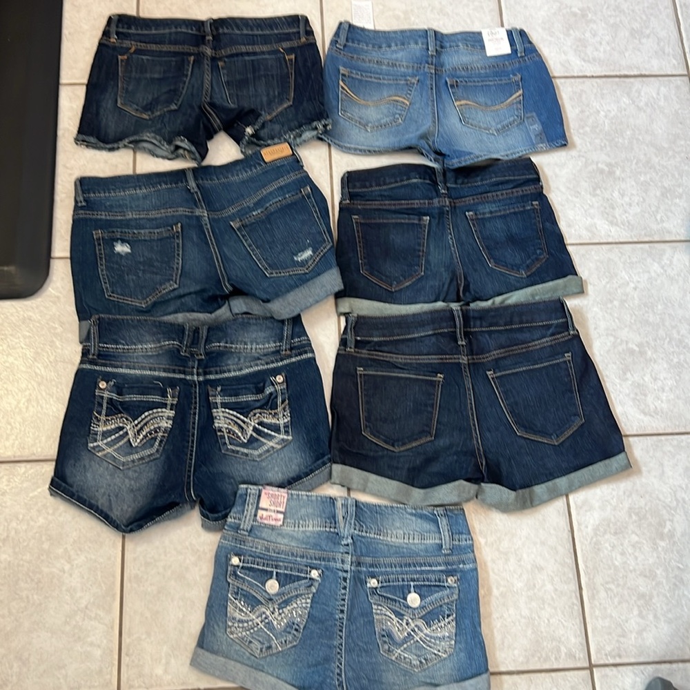 Denim Shorts Collection - Picture 2 of 2